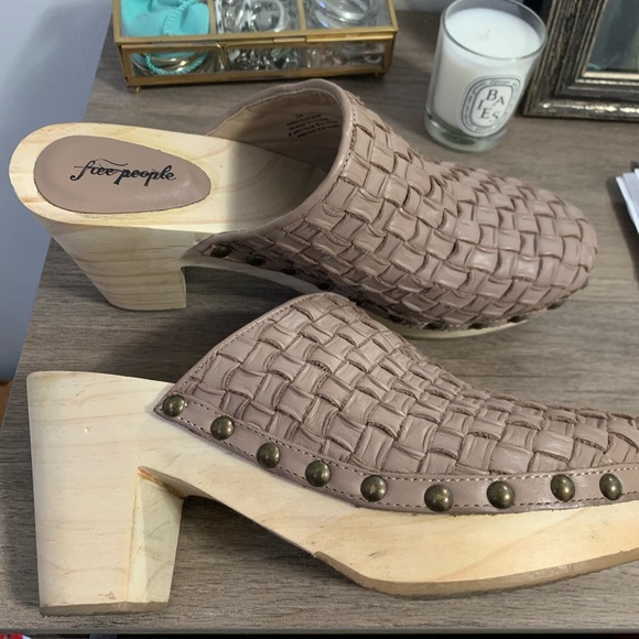Free People Clogs - Picture 3 of 8